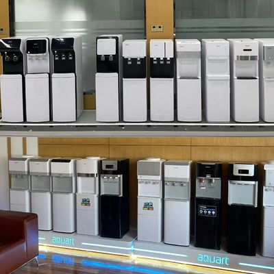 스탠드 설치와 압축기 냉각을 갖춘 뜨거운 차가운 파이프라인 물 분배기